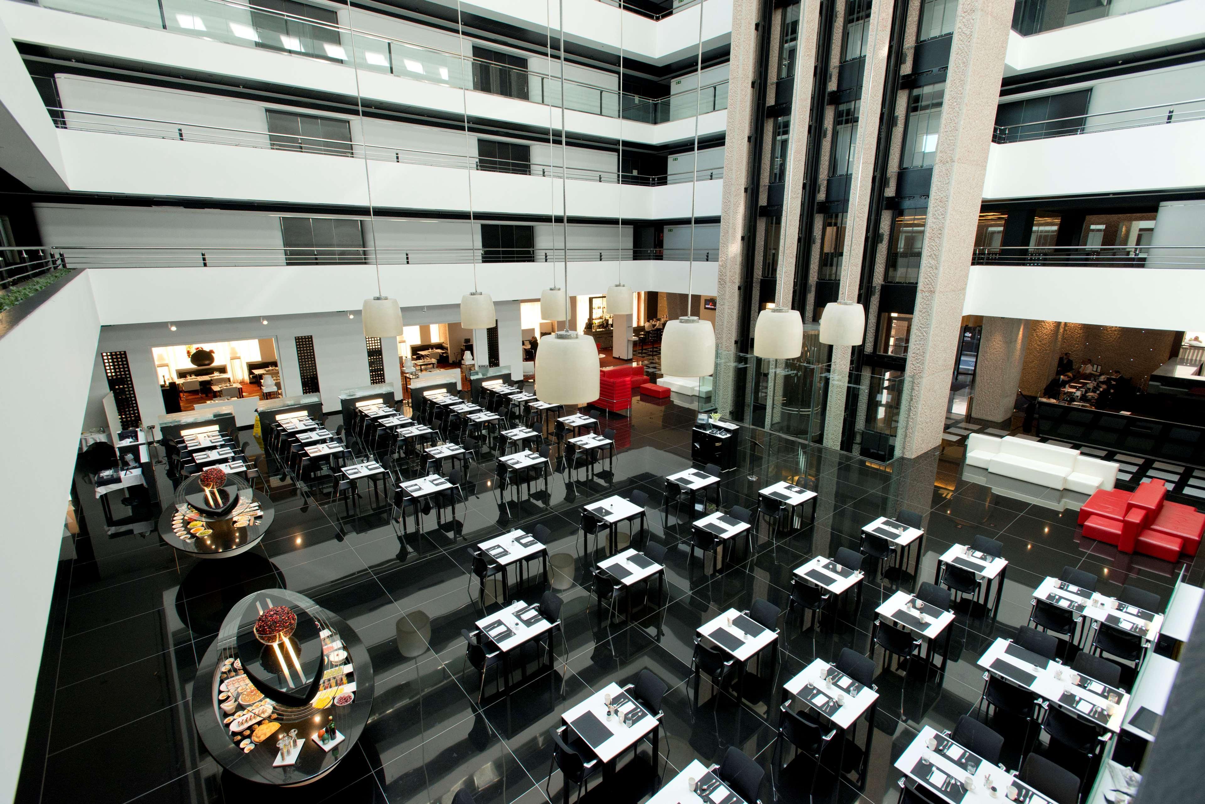 Hotel Hilton Madrid Airport Ristorante foto