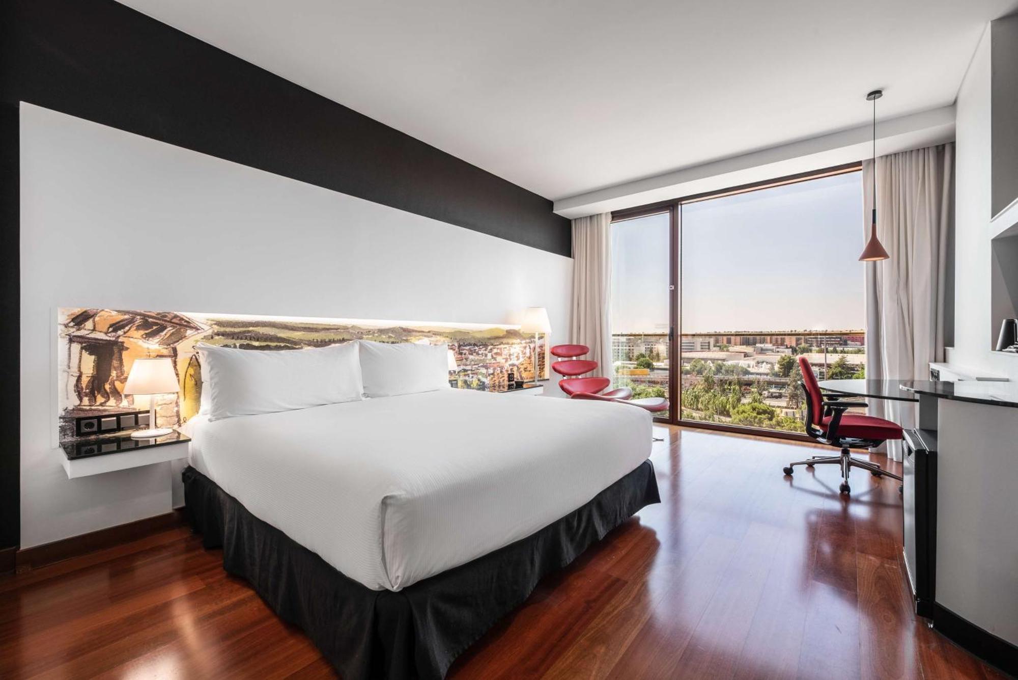 Hotel Hilton Madrid Airport Esterno foto