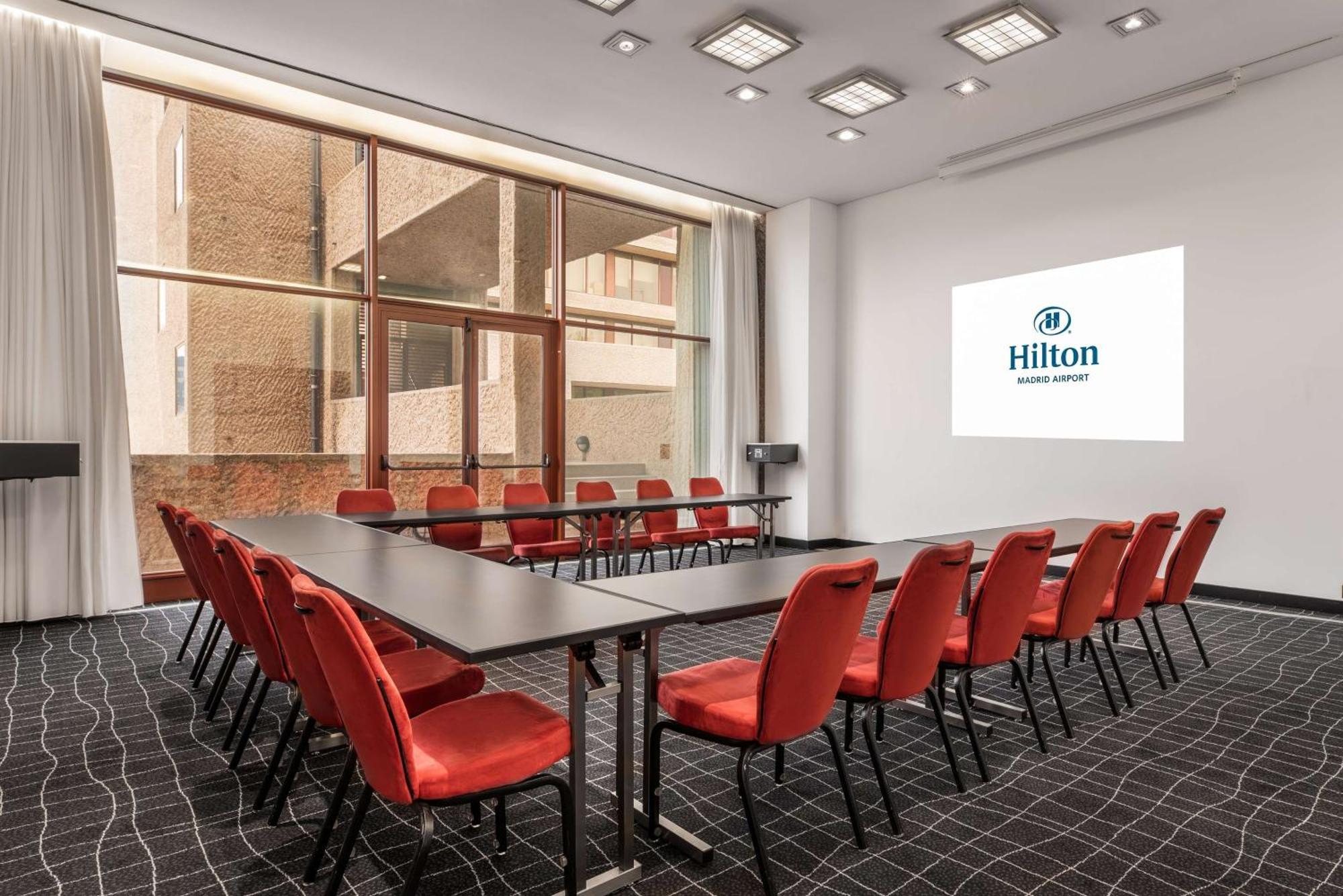 Hotel Hilton Madrid Airport Esterno foto