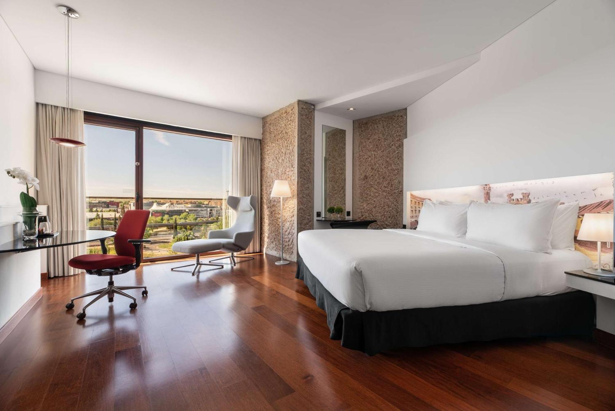 Hotel Hilton Madrid Airport Esterno foto